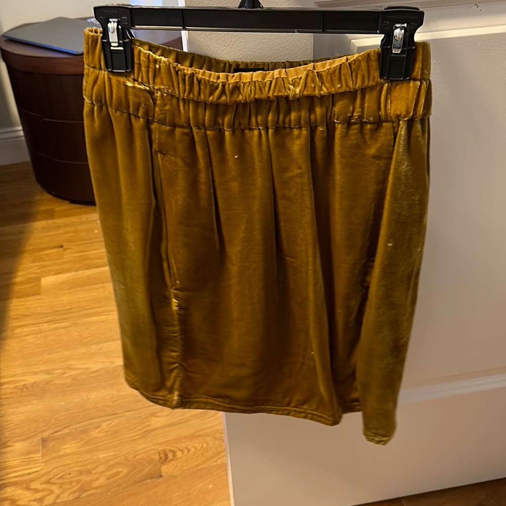 J crew mustard color velvet mini skirt size small s